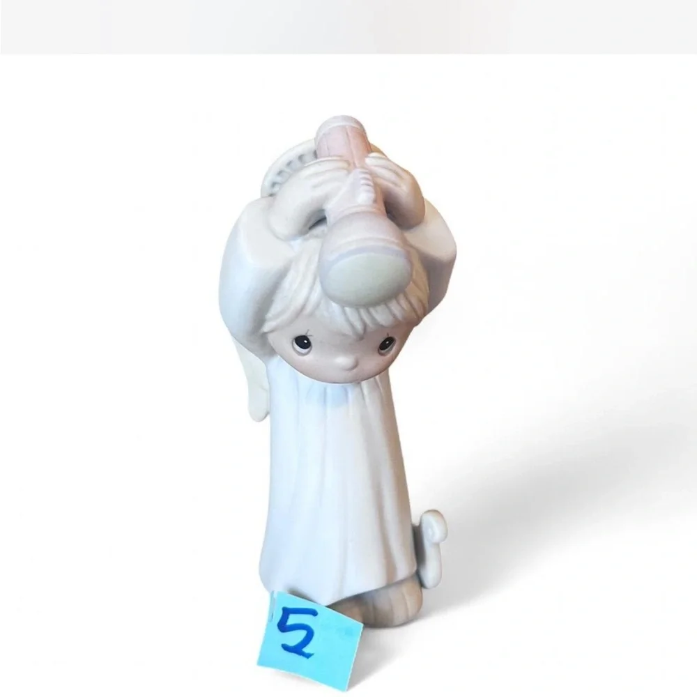 Precious Moments ‘The Heavenly Light’ Figurine in good condition